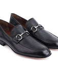 Mocasines de piel para caballero con herrajes metálicos