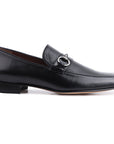 Mocasines de piel para caballero con herrajes metálicos