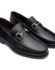 Mocasines de piel con acabado brillante y hebilla para hombre