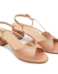 Sandalias para dama con detalles metálicos y finas correas