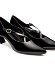 Zapatillas tipo kitten heels de charol para dama con finas correas cruzadas