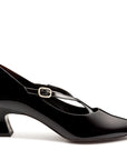 Zapatillas tipo kitten heels de charol para dama con finas correas cruzadas