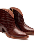 Botines vaqueros de piel grabada para dama
