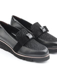 Mocasines de piel y ante con aplicación de banda horizontal y suela confort para mujer