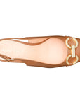 Zapatillas tipo slingback con herraje dorado y tacón medio