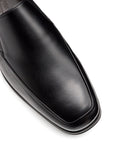 Mocasines de piel con elástico lateral para caballero