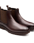 Botines de piel con elásticos laterales y con suela track para caballero