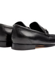 Mocasines clásicos de piel con hebilla para hombre