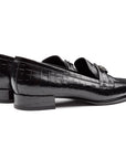 Mocasines de piel con grabado y hebilla metálica para dama