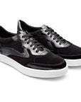 Tenis casuales de charol y gamuza color negro para dama