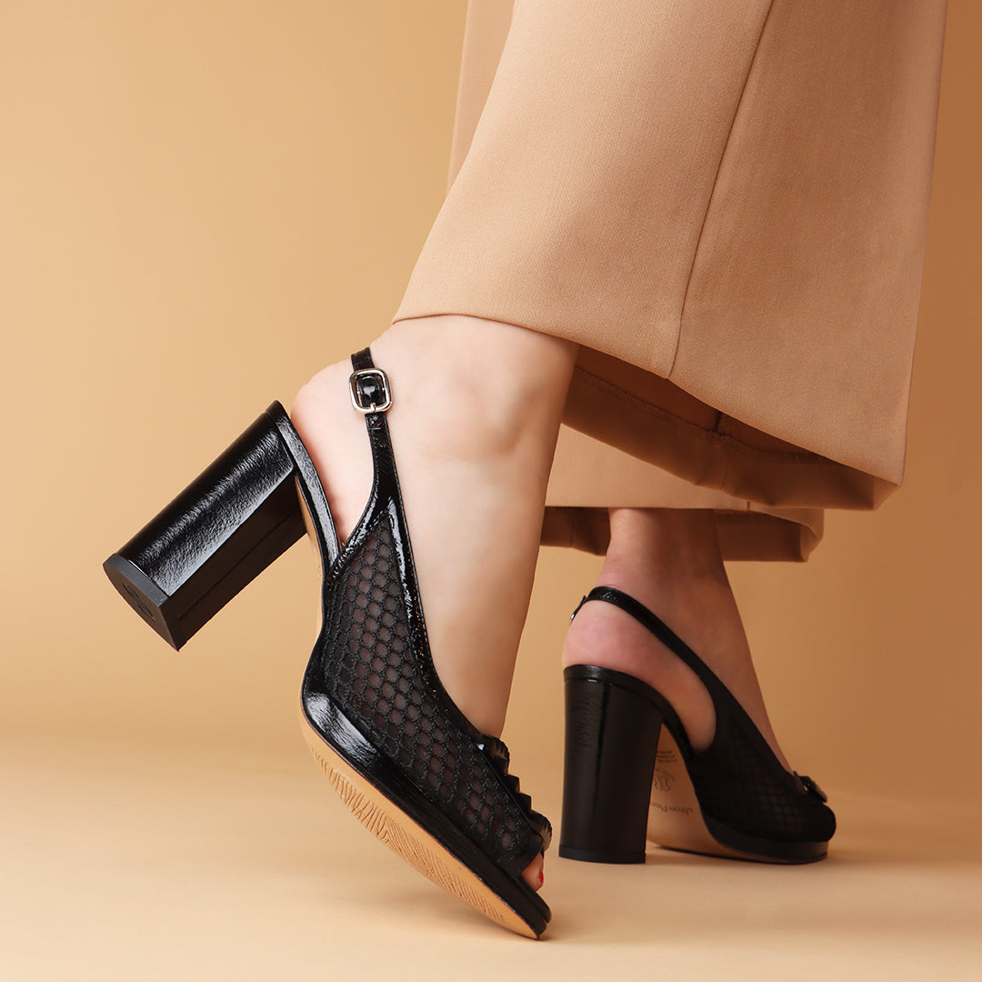 Sandalias de charol con tacón alto y textil semitransparente para mujer