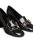 Zapatillas formales de tacón en charol y gamuza con hebilla para mujer