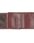 Cartera de piel para caballero con placa metálica. Diseño vertical