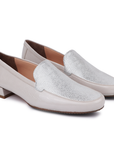Mocasines casuales de piel y gamuza con acabado metálico para dama