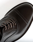 Zapatos oxford de piel con perforaciones en puntera y laterales para caballero