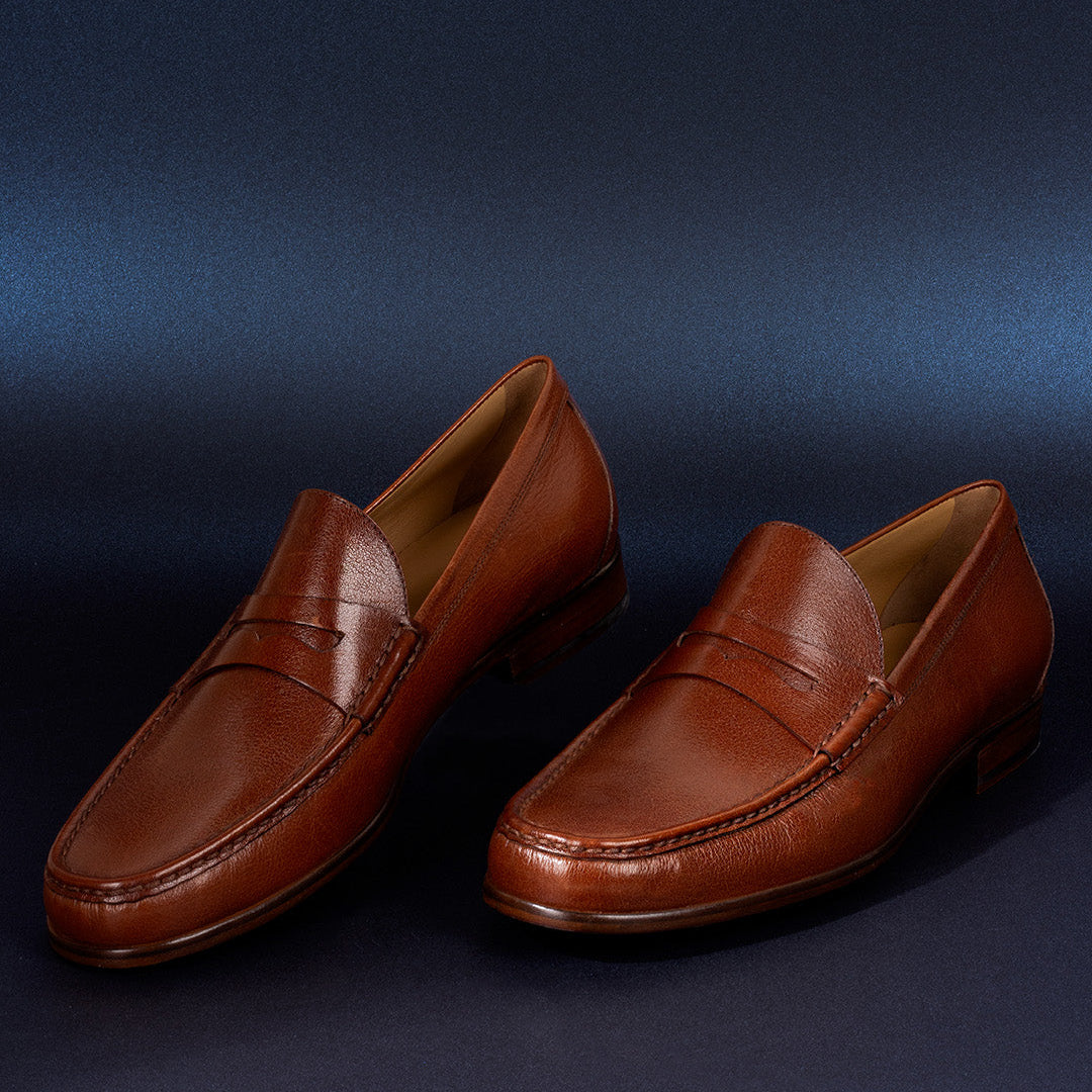 Papá, el hombre que camina con elegancia. Guía de regalos para el día del Padre.