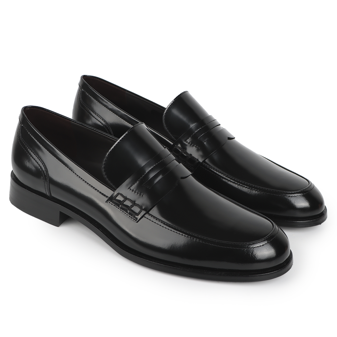 Mocasines de piel con acabado brillante para caballero