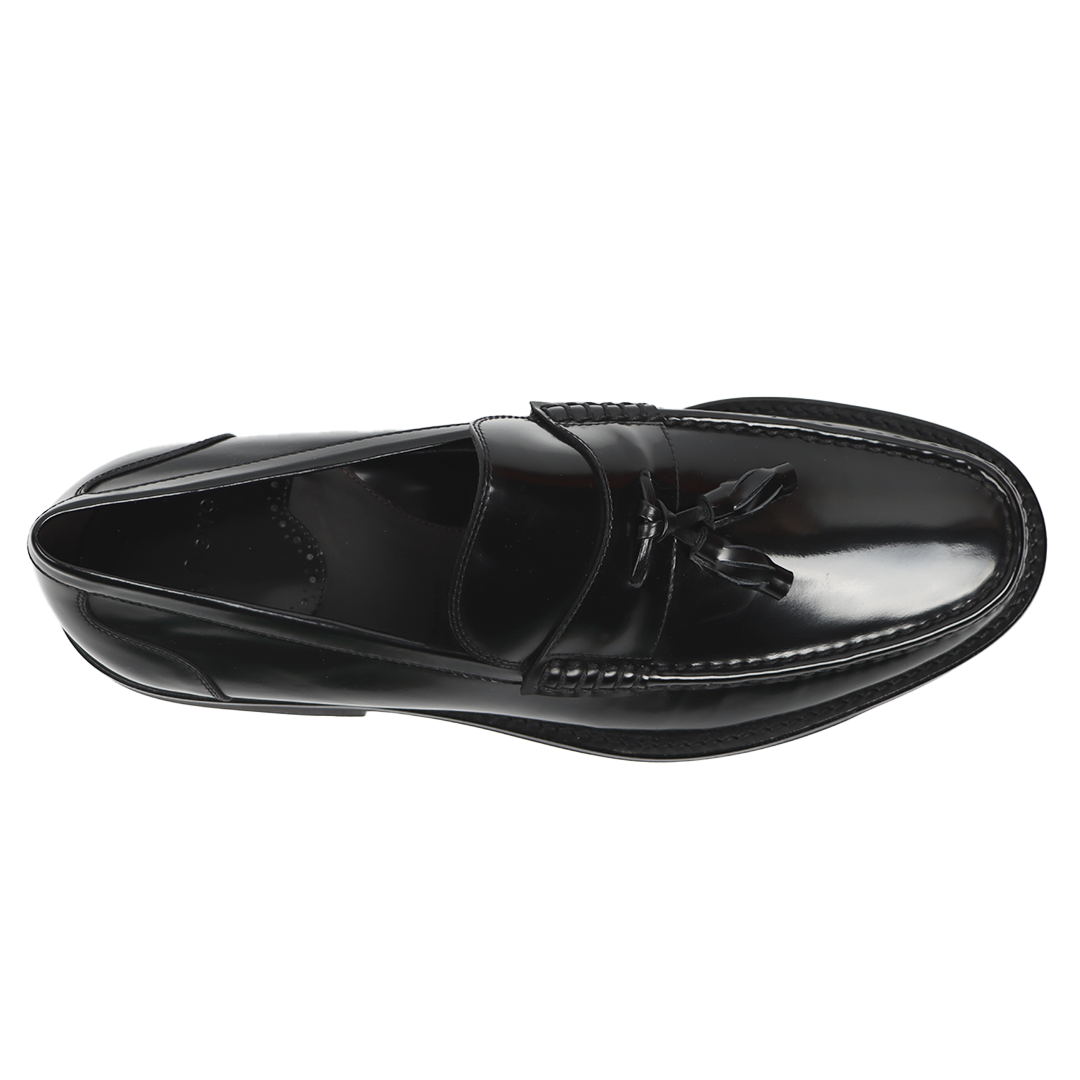 Mocasines tejidos de piel con acabado brillante y motas para hombre