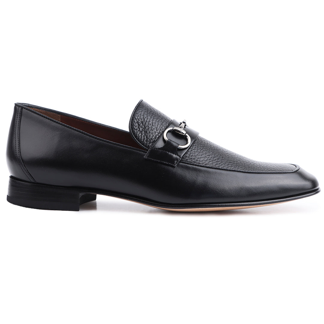 Mocasines de piel para caballero con herrajes metálicos