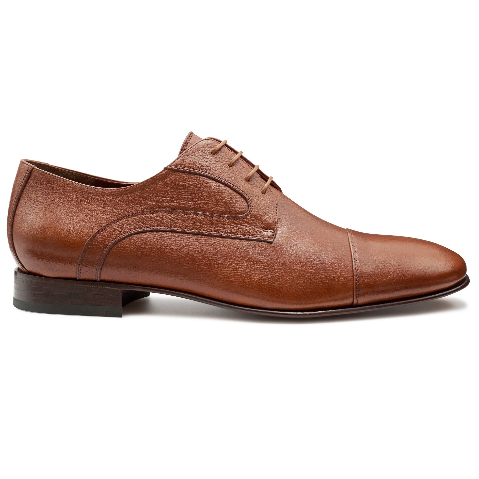 Zapatos derby de piel con puntera y costuras laterales para hombre