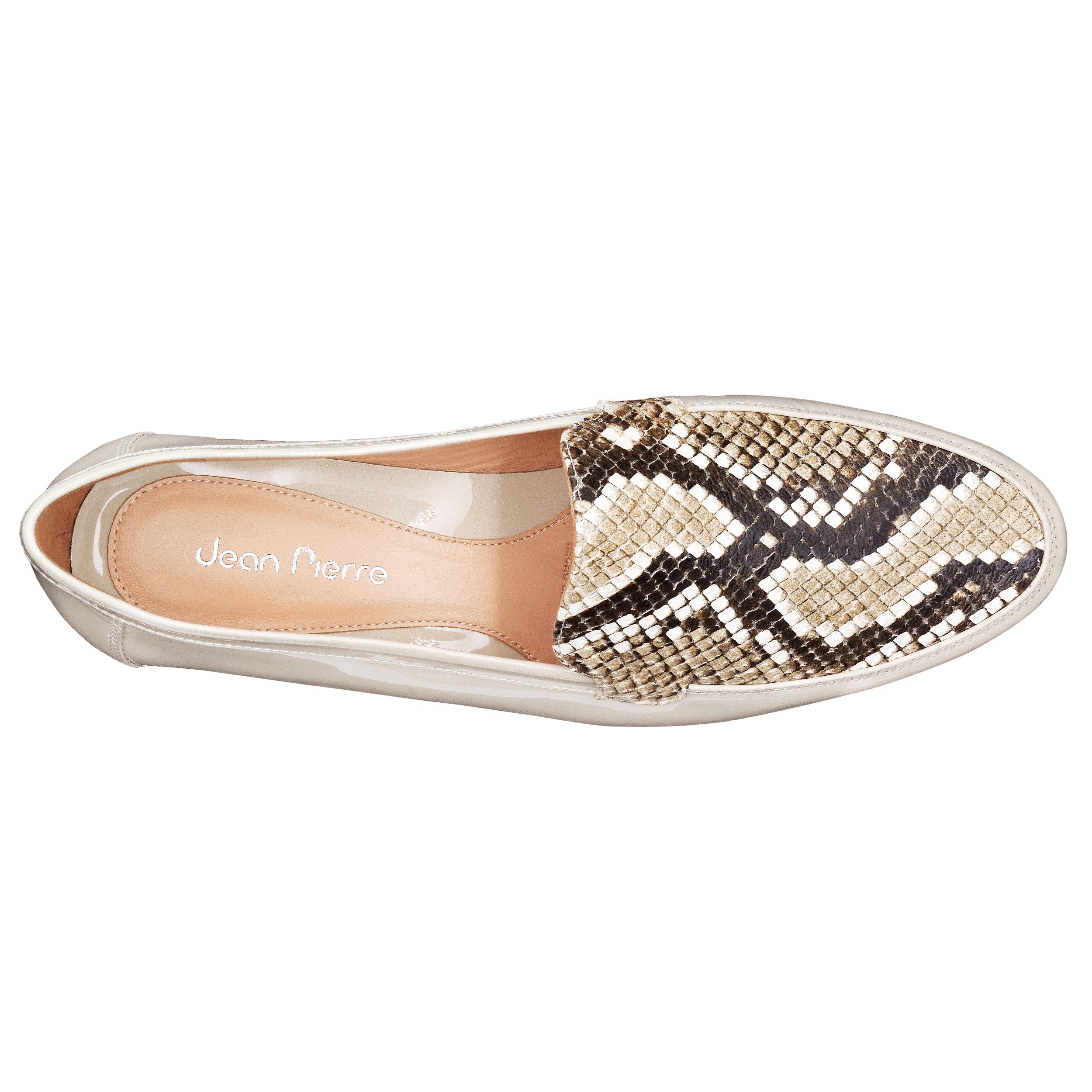 Mocasines de charol beige para dama con estampado tipo víbora