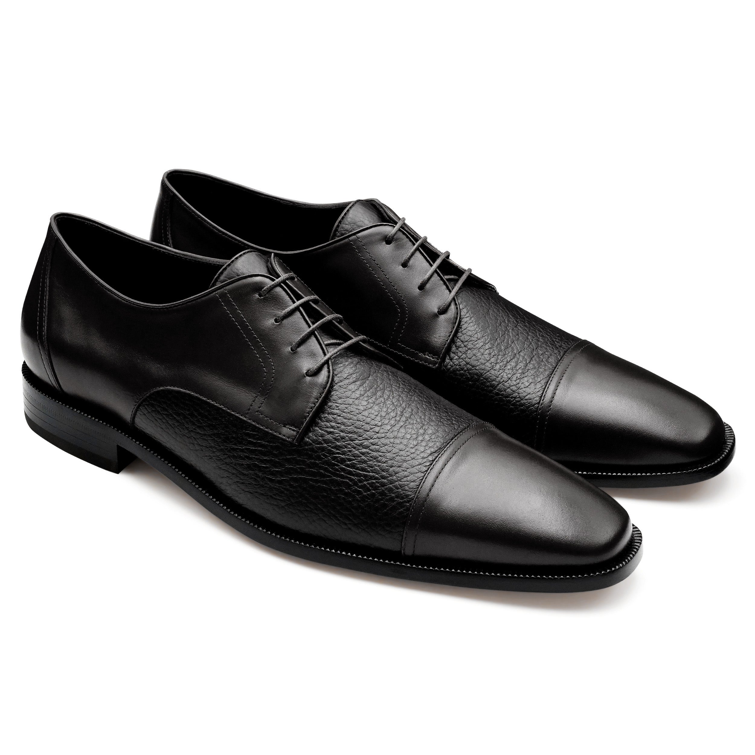 Zapatos estilo derby en piel de venado con puntera  para caballero