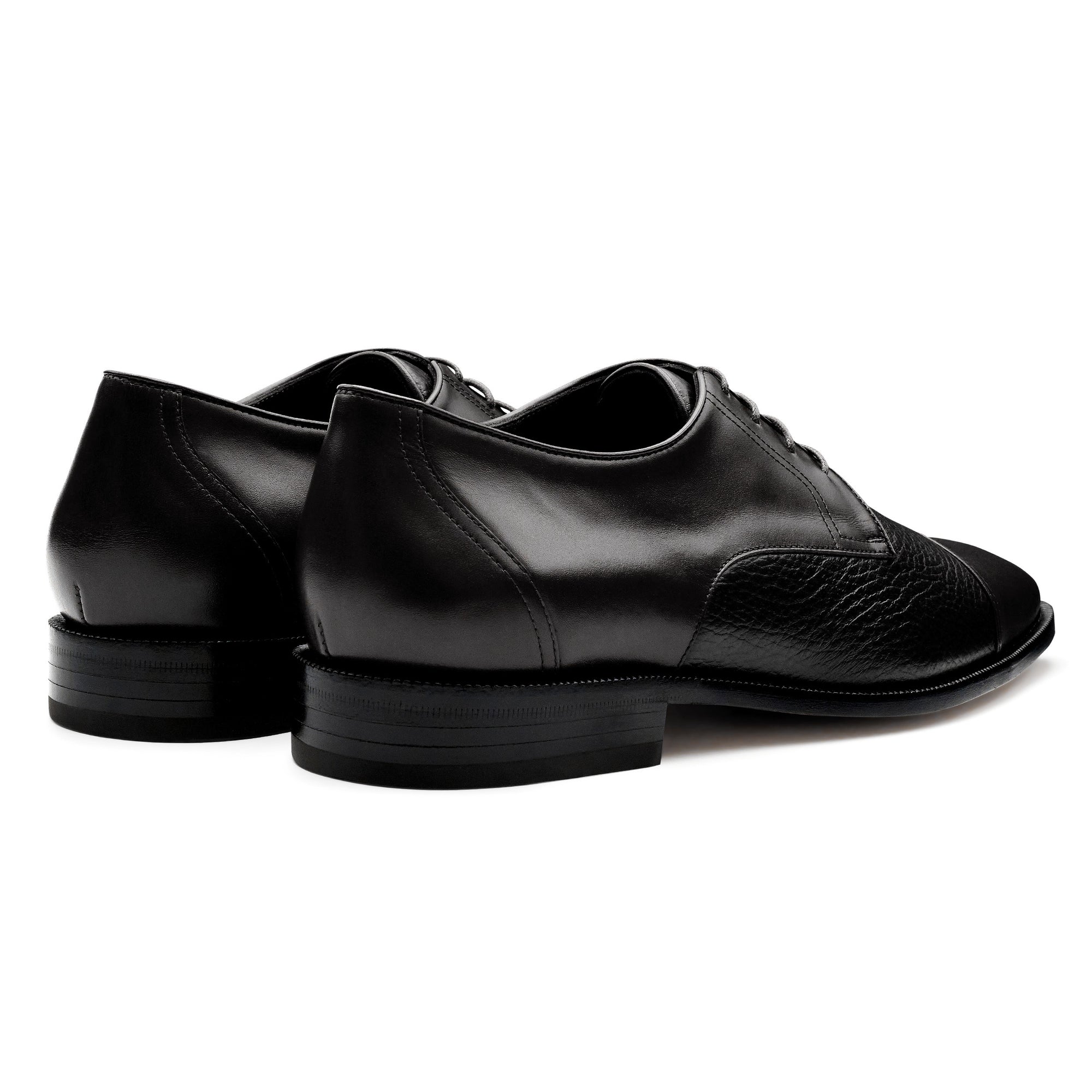 Zapatos estilo derby en piel de venado con puntera  para caballero
