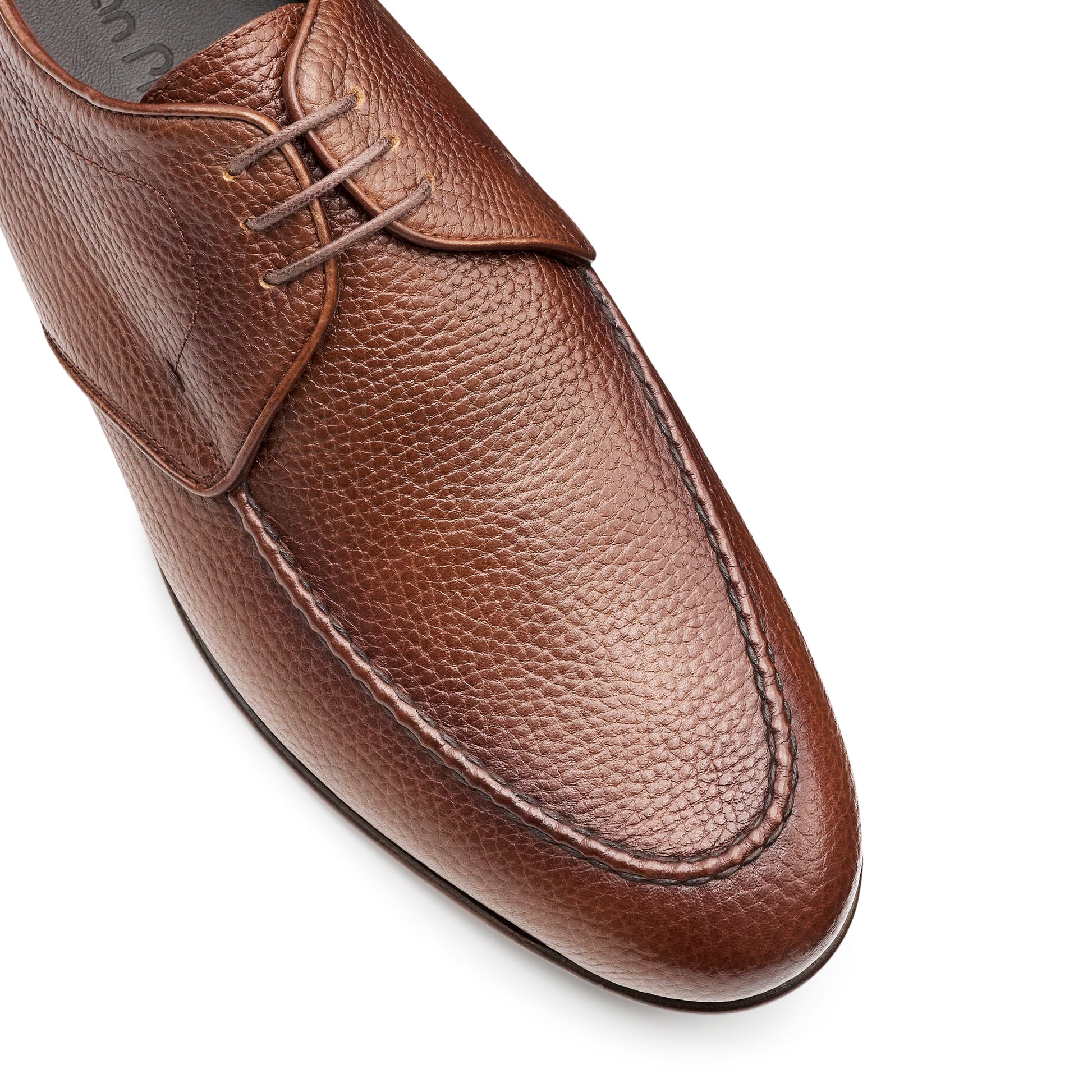 Zapatos estilo derby de piel pintados a mano para caballero.