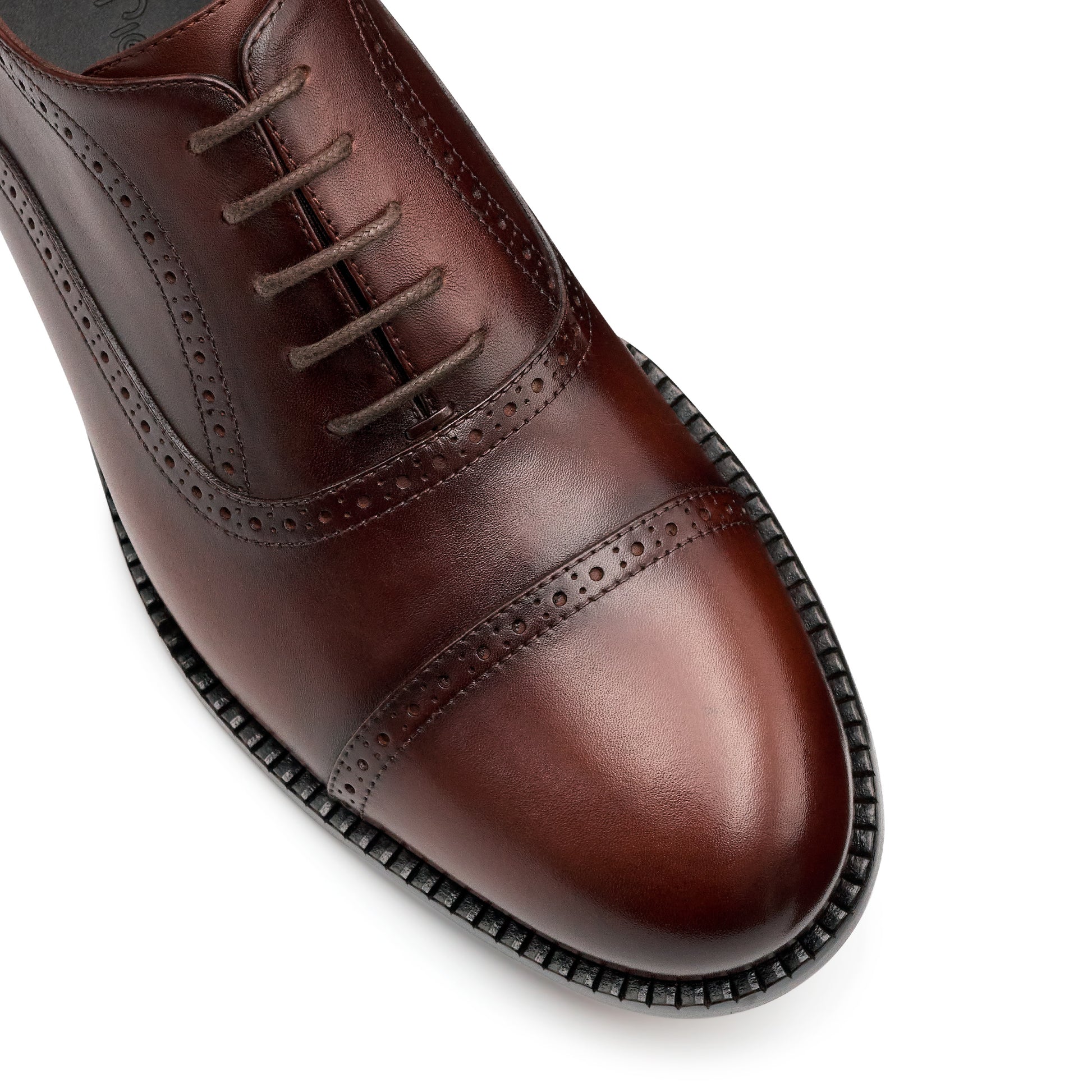 Zapatos formales de piel estilo oxford semi perforados para caballero