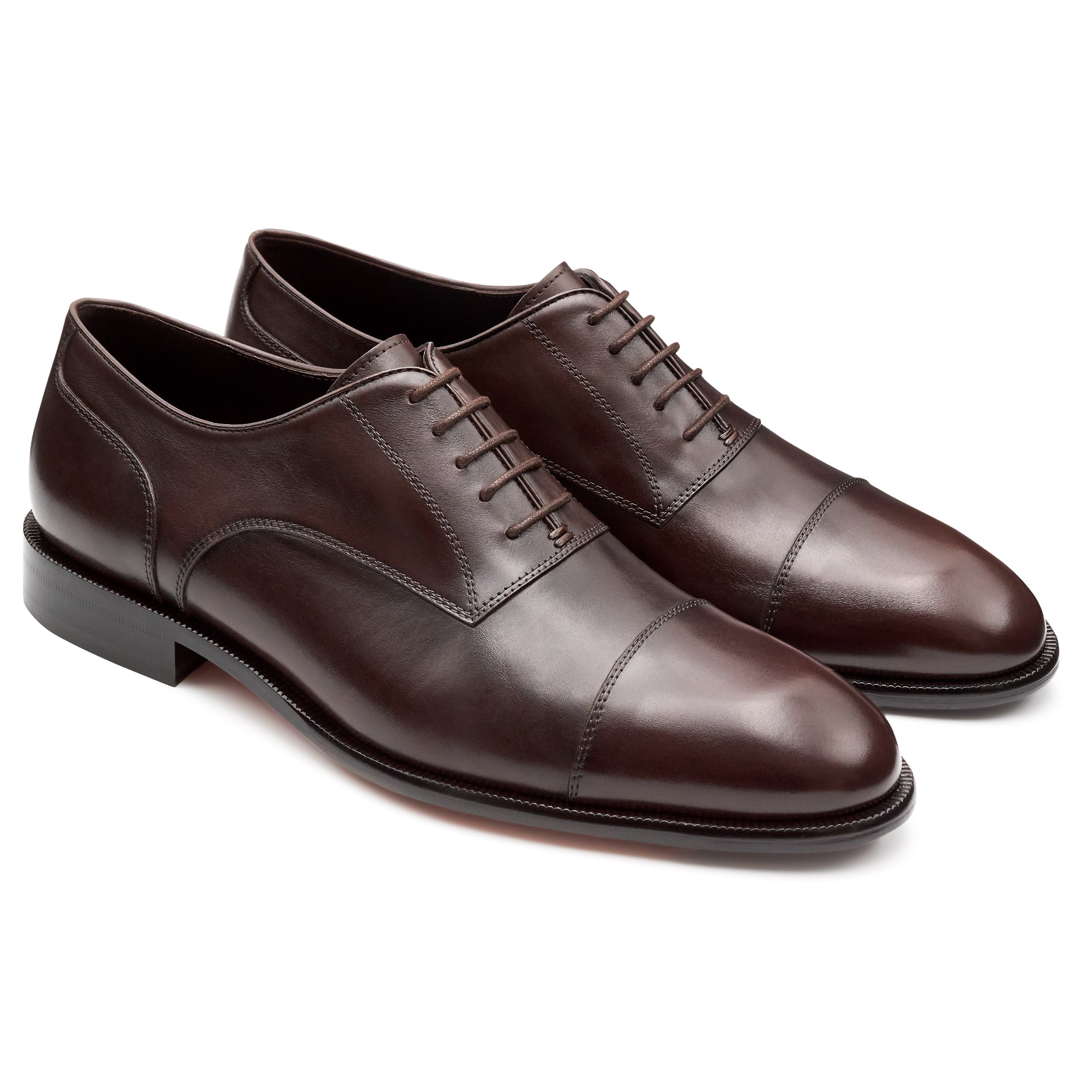Zapatos oxford de piel con puntera para hombre