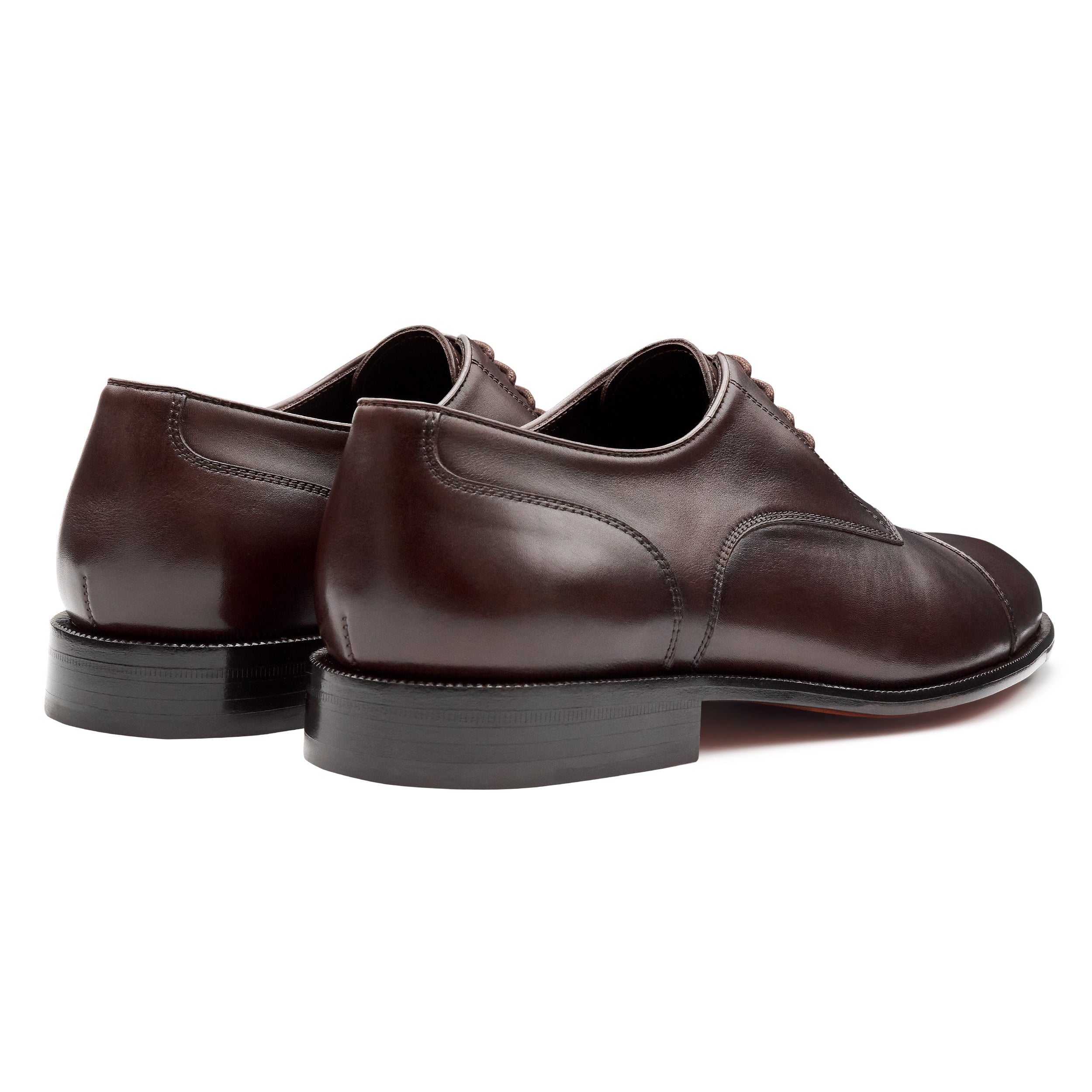 Zapatos oxford de piel con puntera para hombre