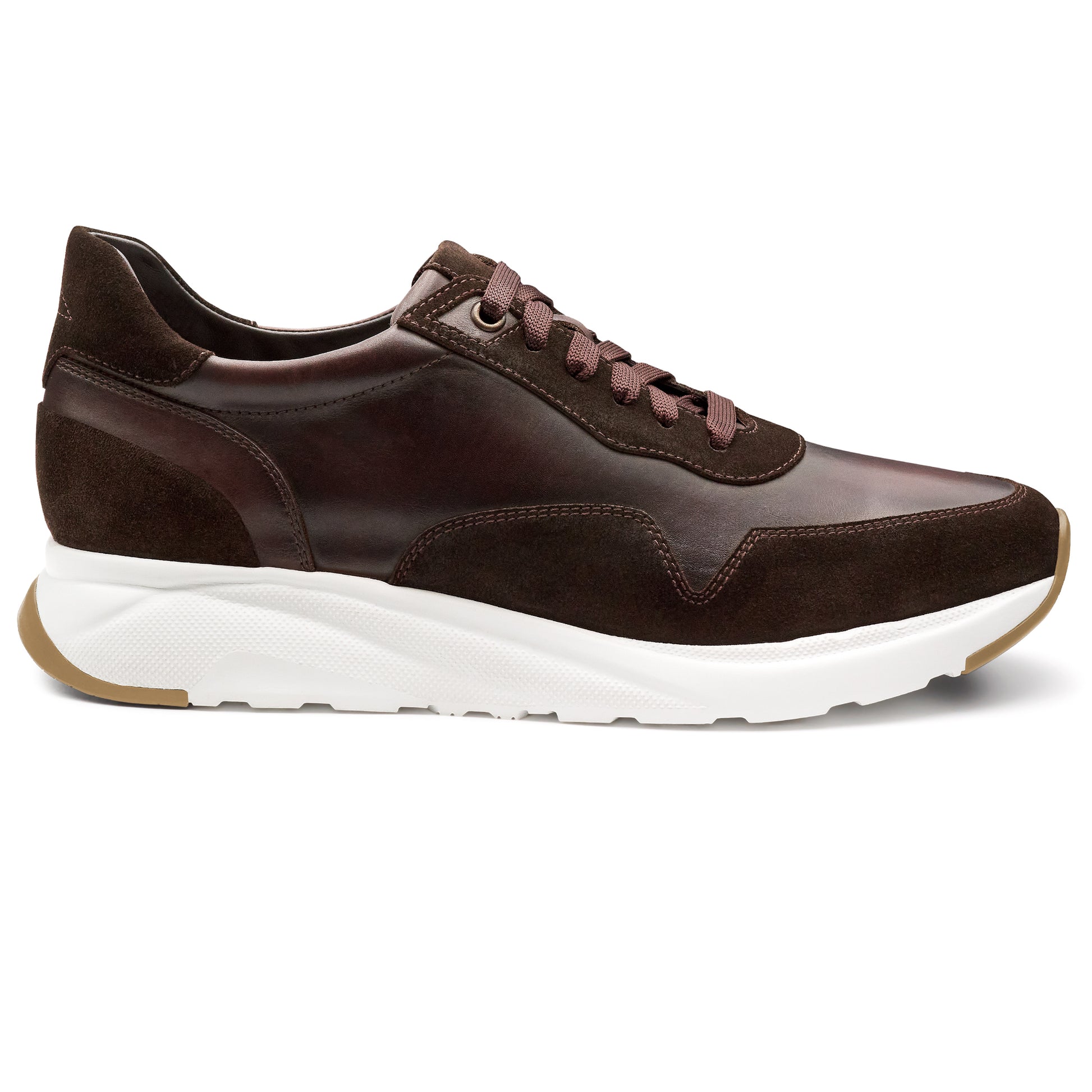 Tenis de piel estilo running para caballero.