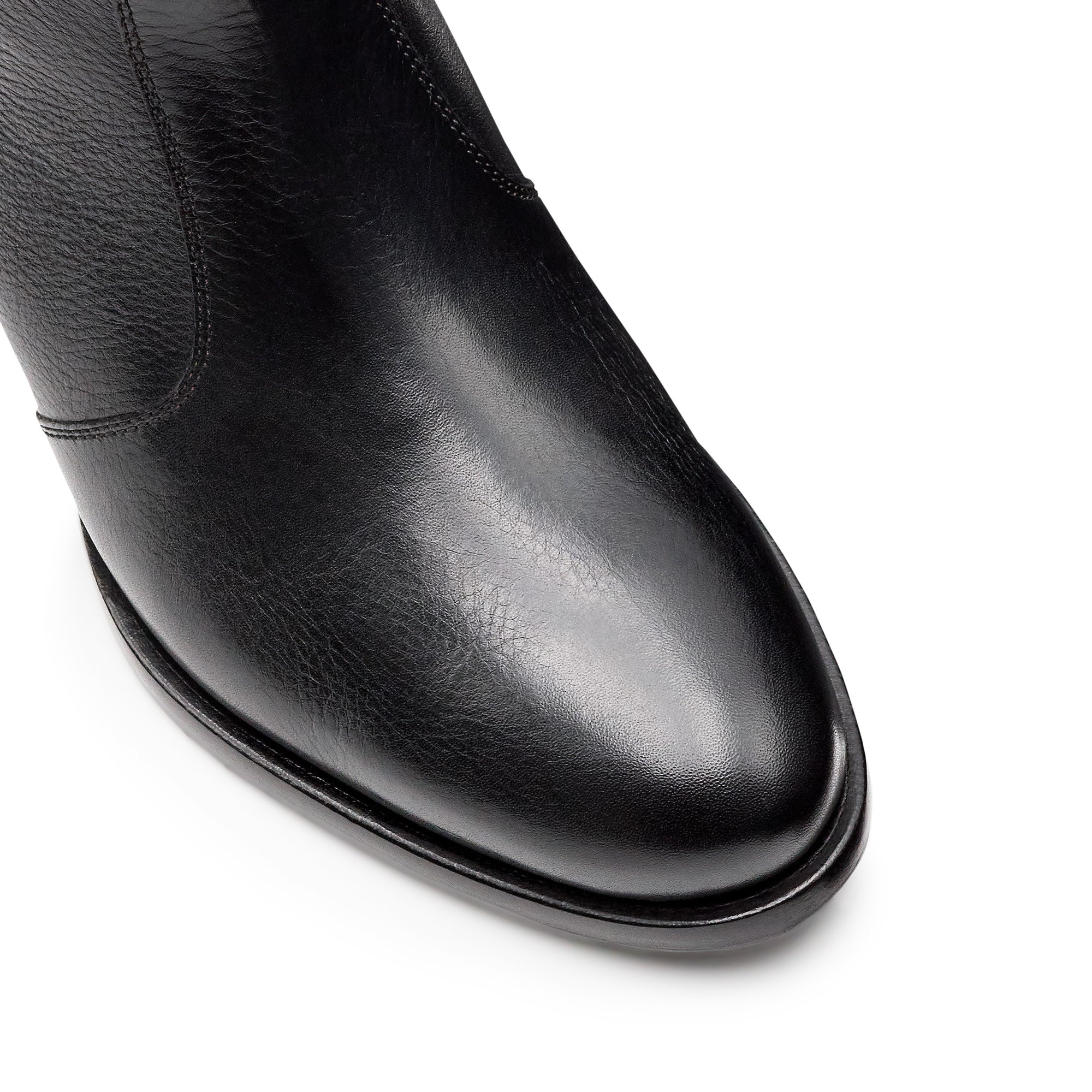 Botines de piel de tacón bajo con aplicaciones metálicas y herraje para mujer