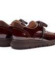 Zapatos derby de charol y ante con suela confort para dama