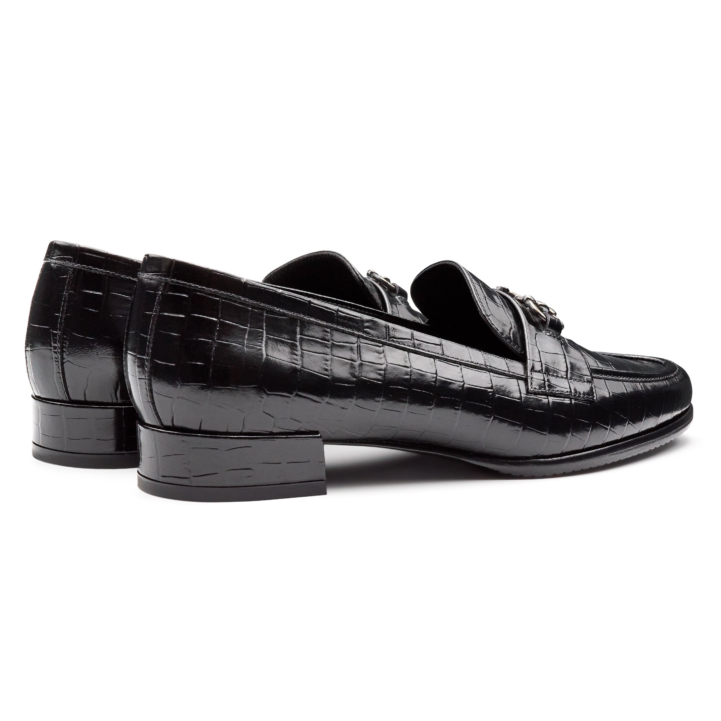 Mocasines de piel con grabado y hebilla metálica para dama