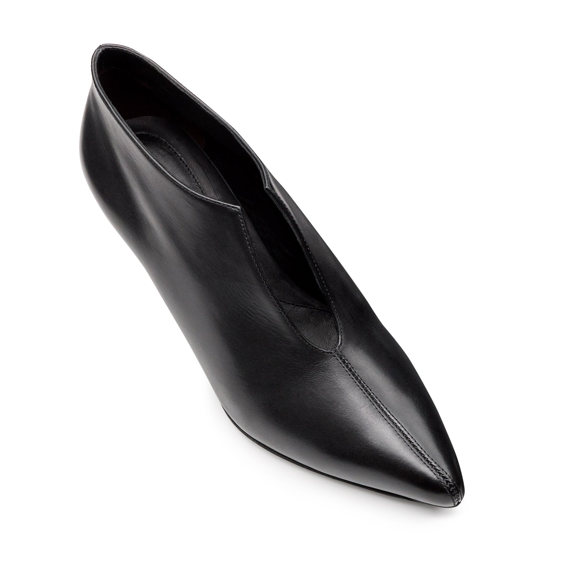 Zapatilla abotinada  con abertura central para dama