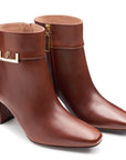 Botines de piel con hebilla lateral para dama