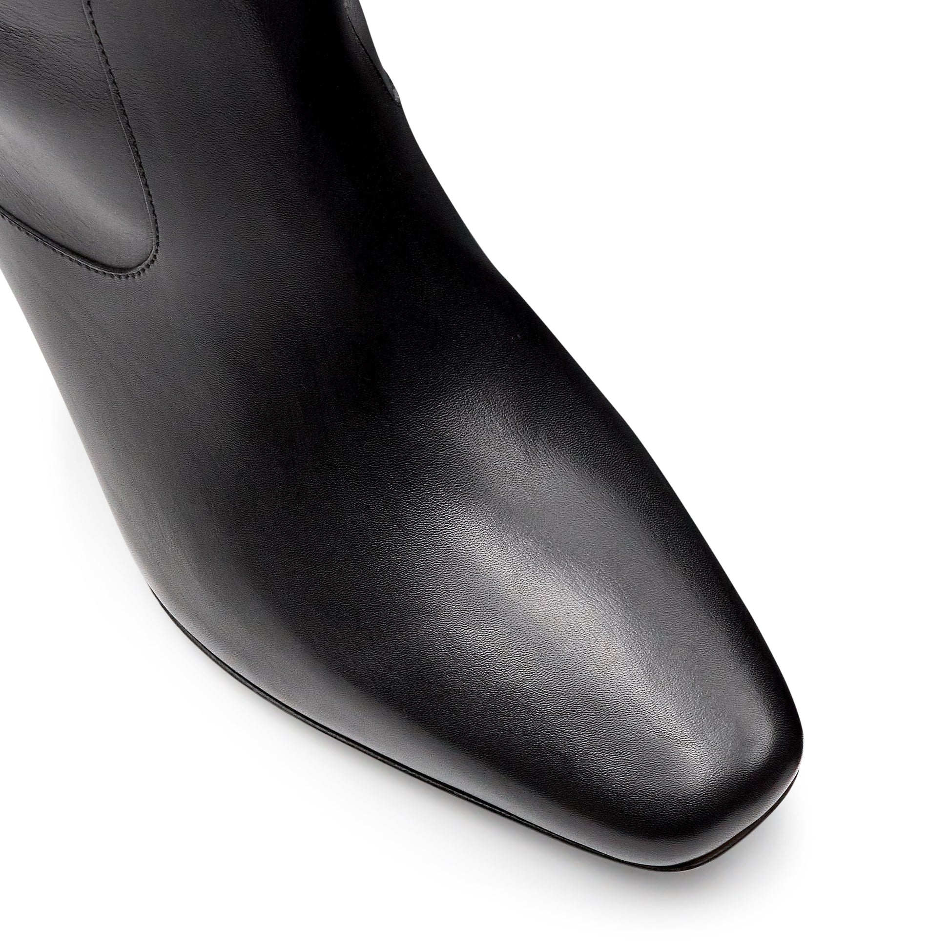 Botas altas de piel y gamuza con punta semi cuadrada para dama