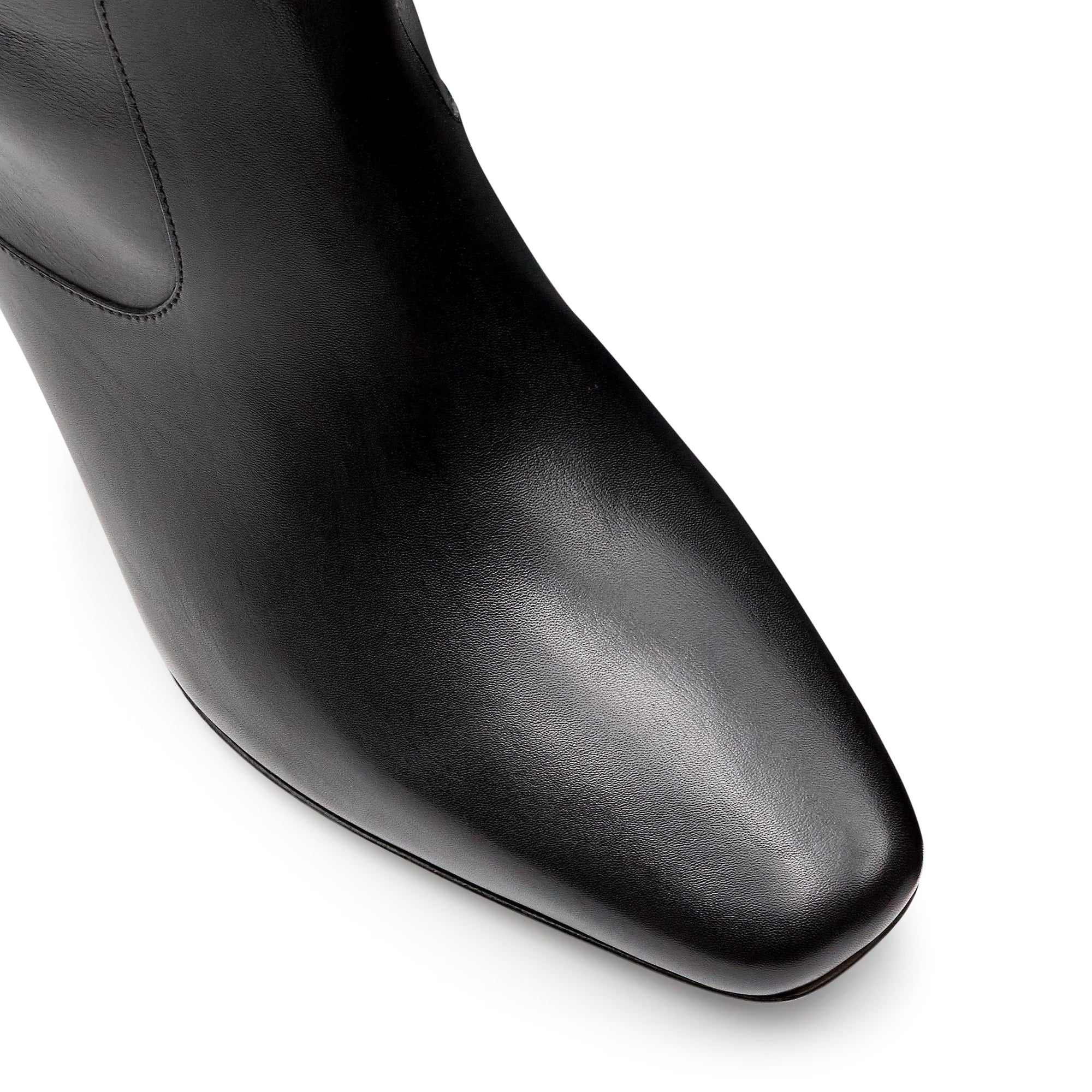 Botas altas de piel y gamuza con punta semi cuadrada para dama