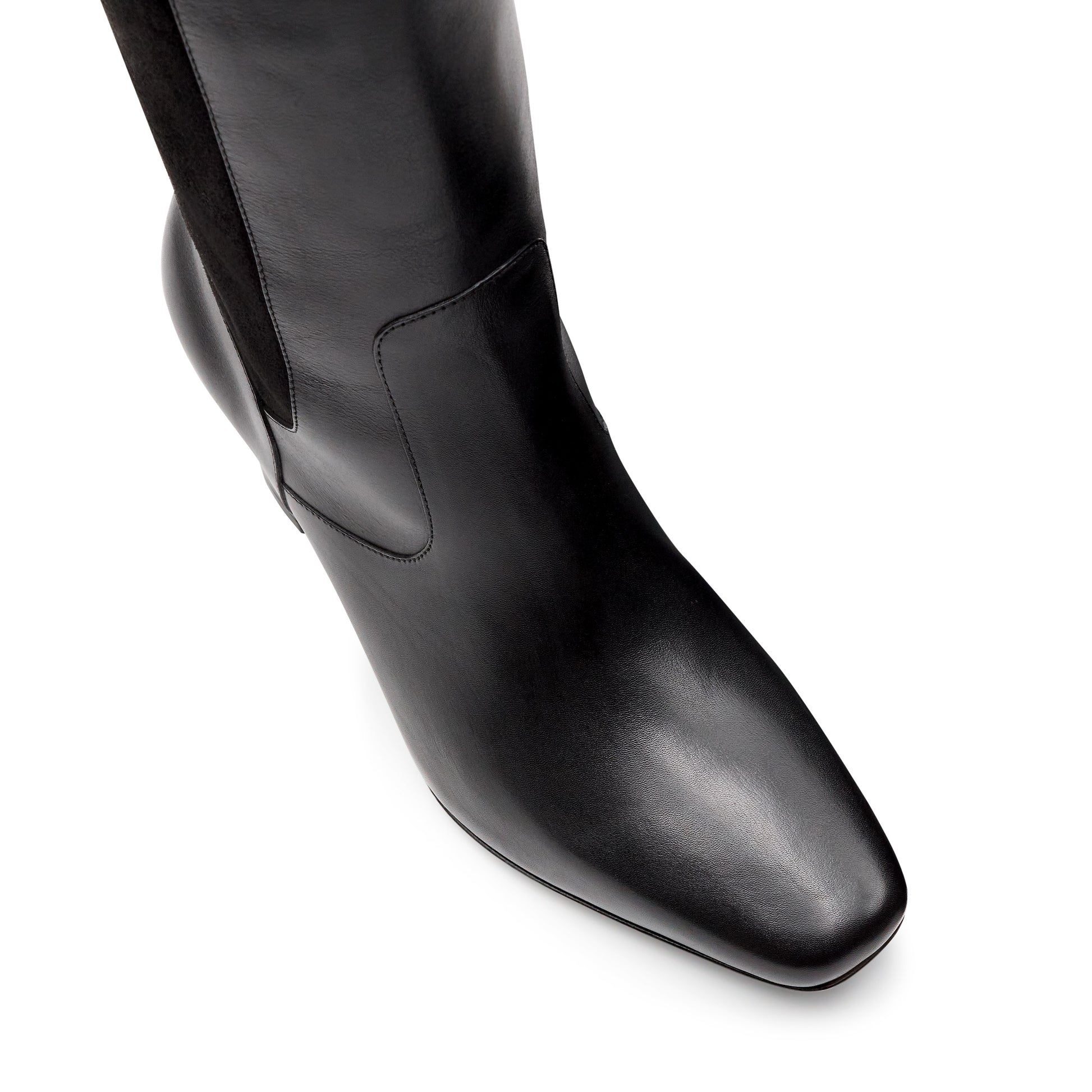 Botas altas de piel y gamuza con punta semi cuadrada para dama