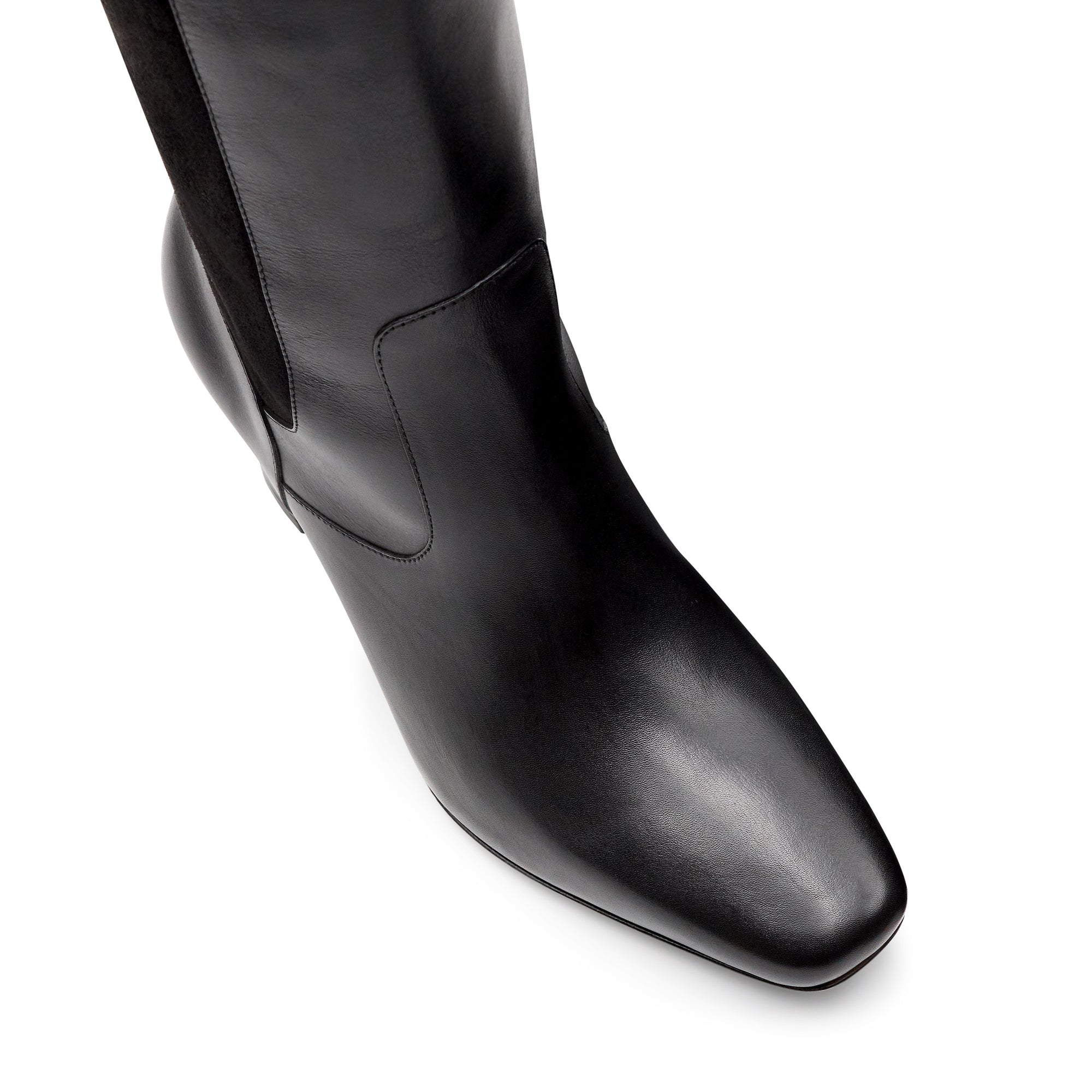 Botas altas de piel y gamuza con punta semi cuadrada para dama