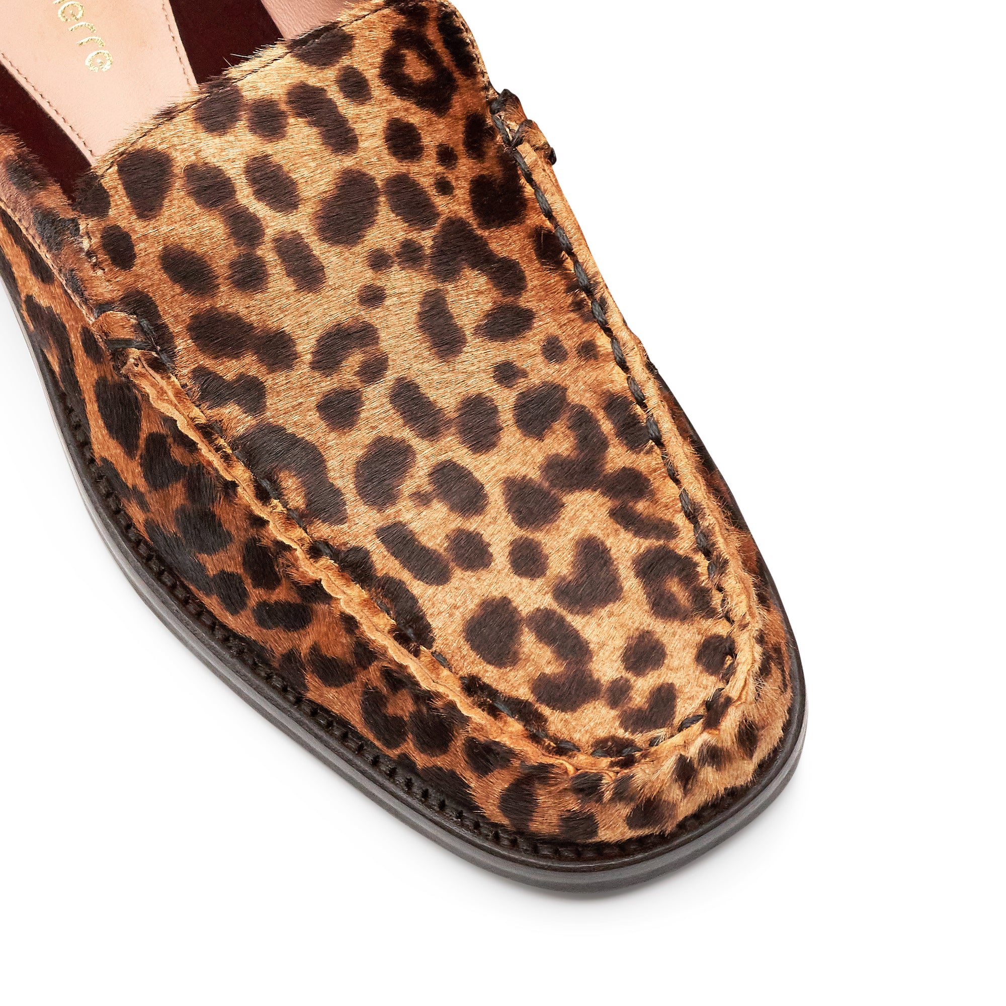 Mocasines estilo mule en pelo natural de becerro para dama