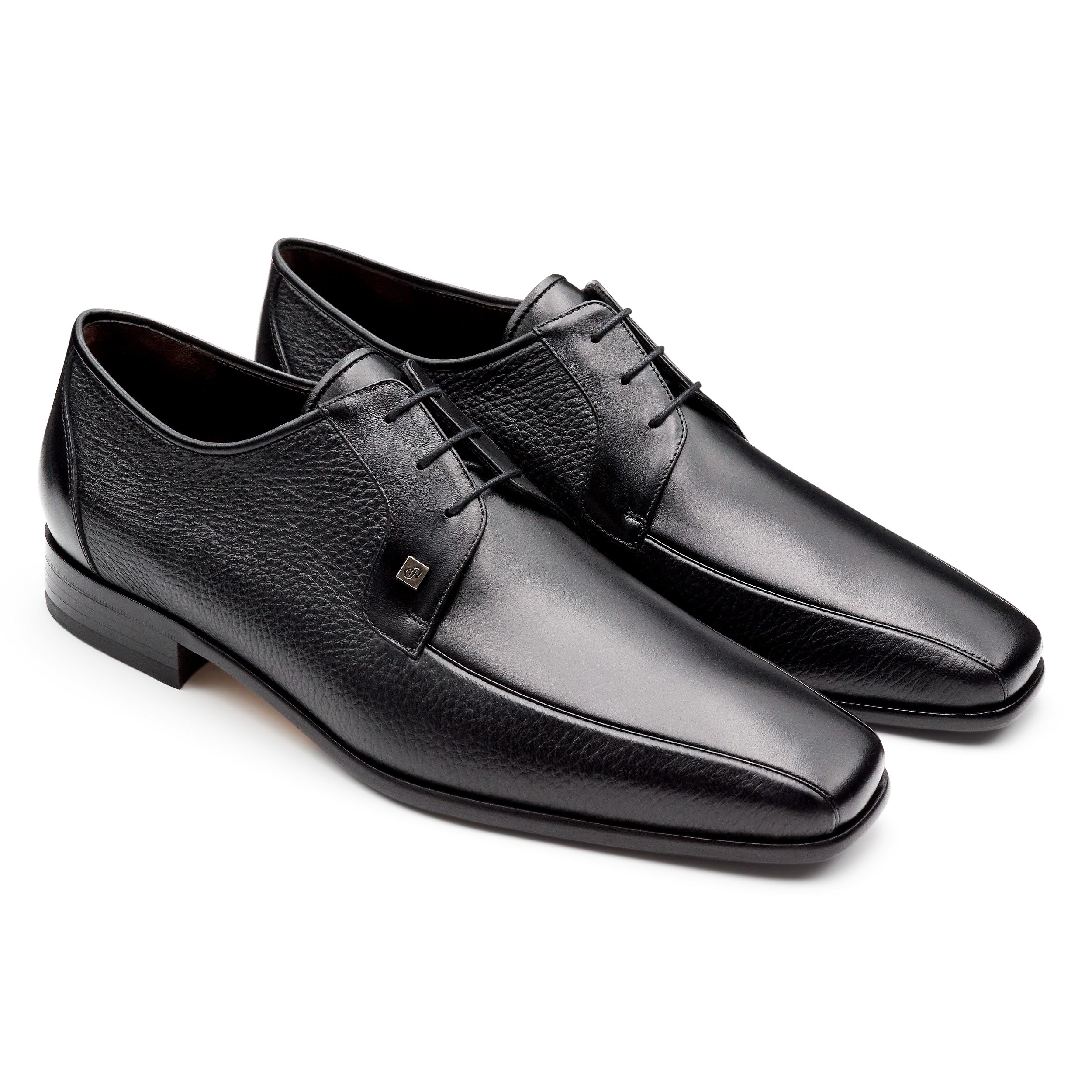 Zapatos tipo derby de piel  con placa metálica para hombre