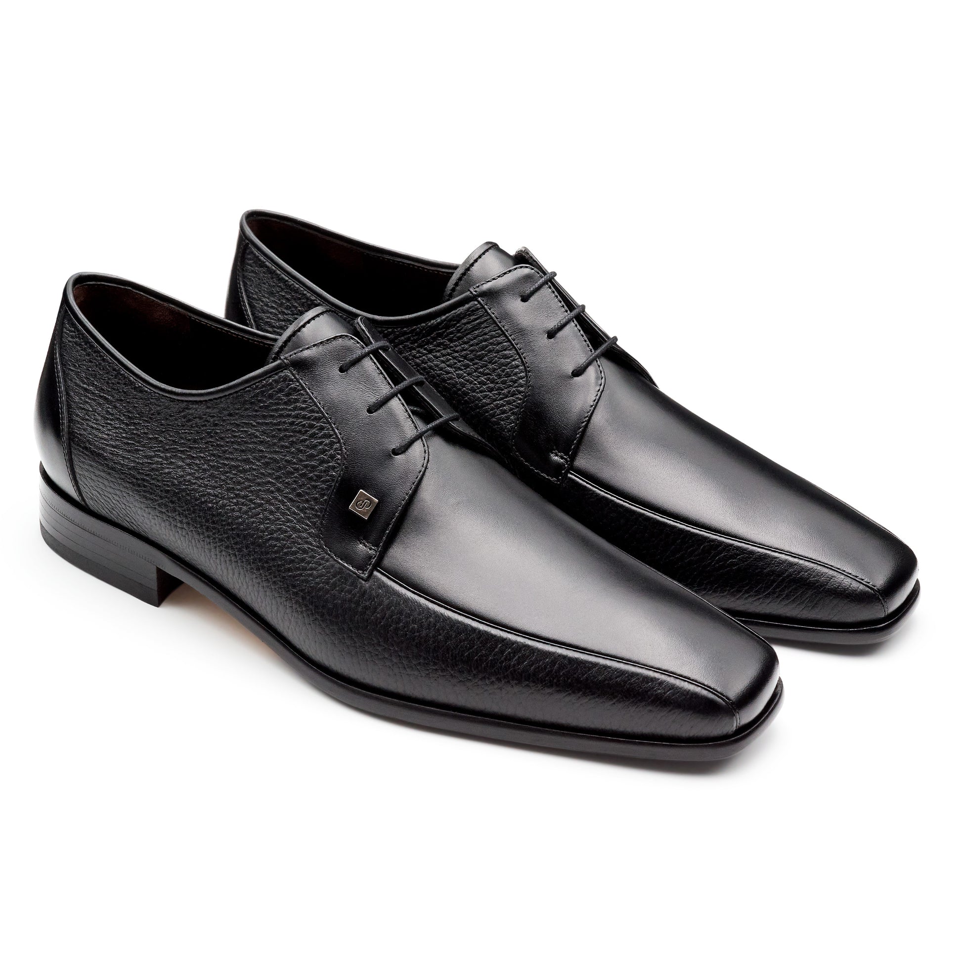 Zapatos tipo derby de piel  con placa metálica para hombre