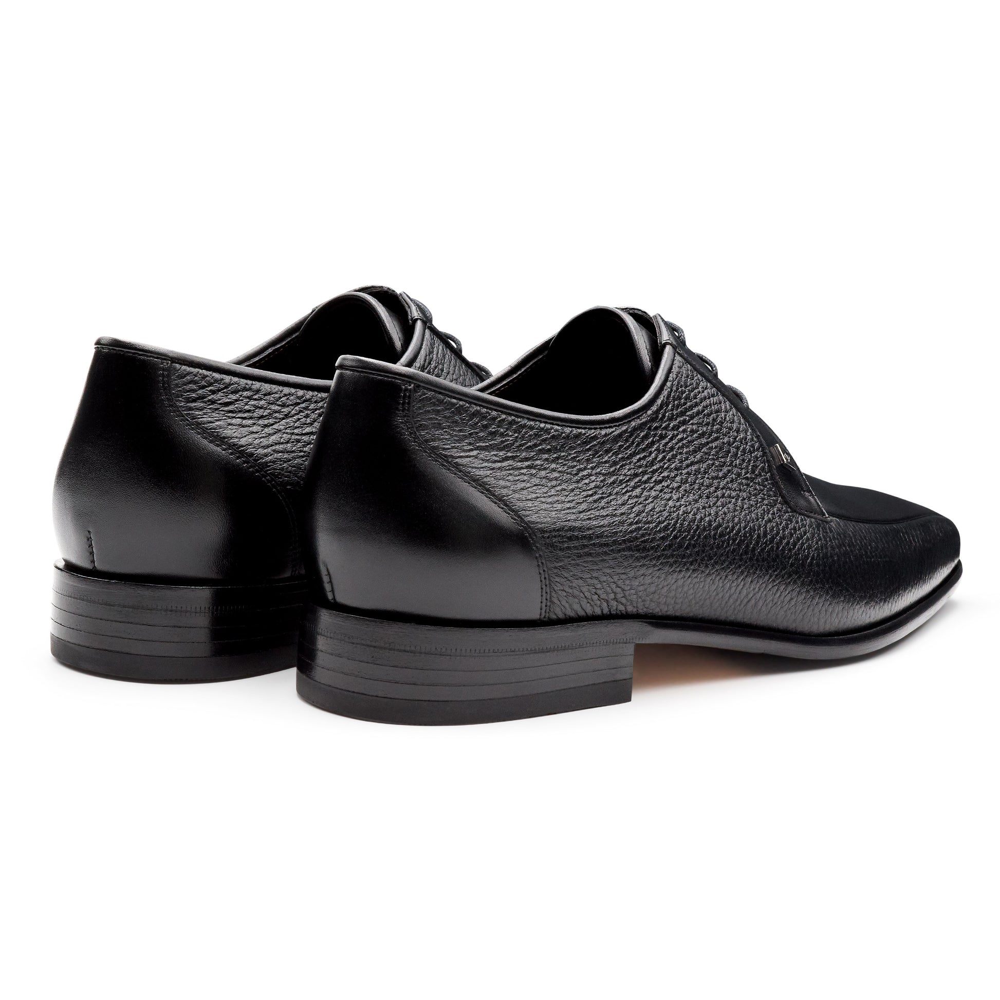 Zapatos tipo derby de piel  con placa metálica para hombre