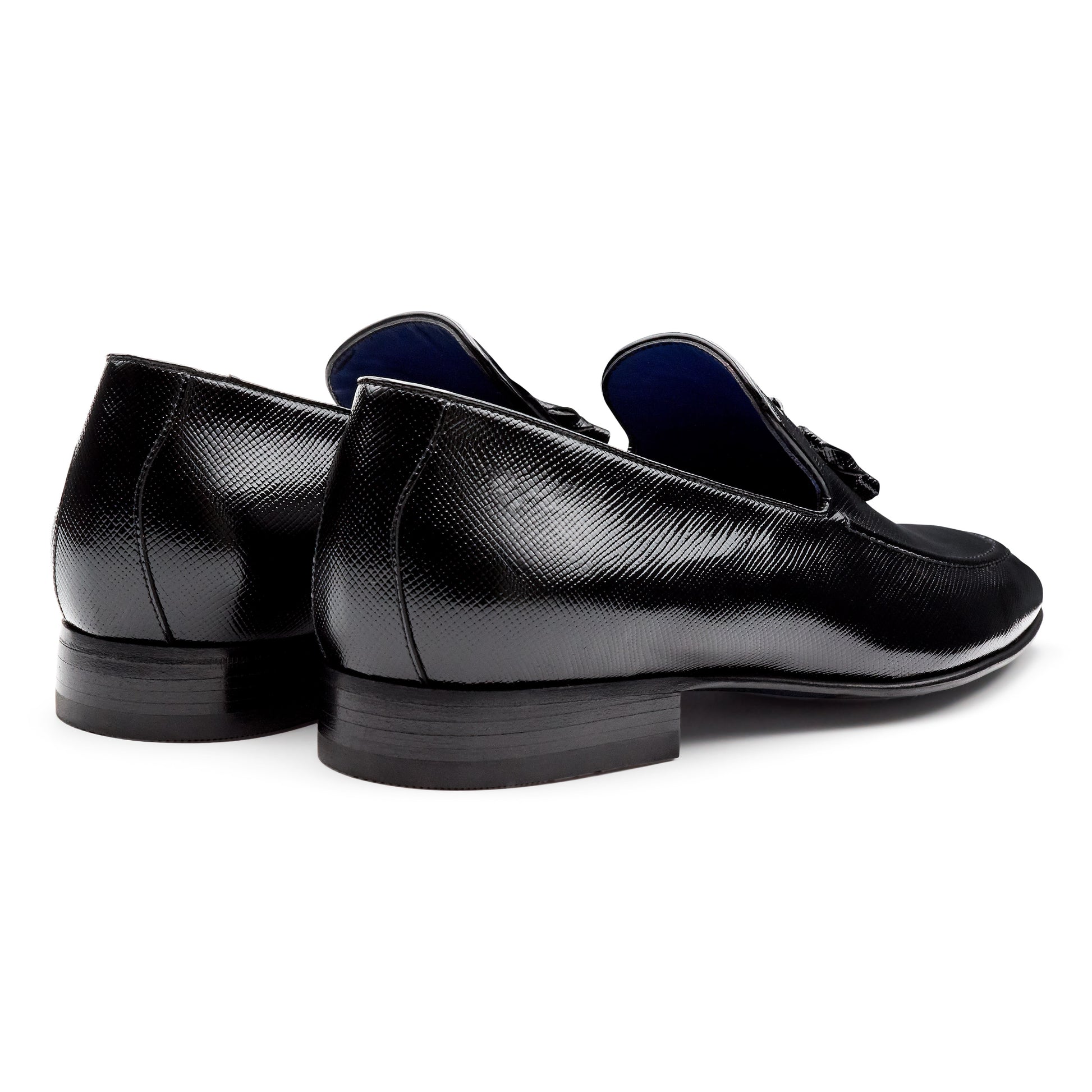 Mocasines de charol texturizado con borlas para hombre