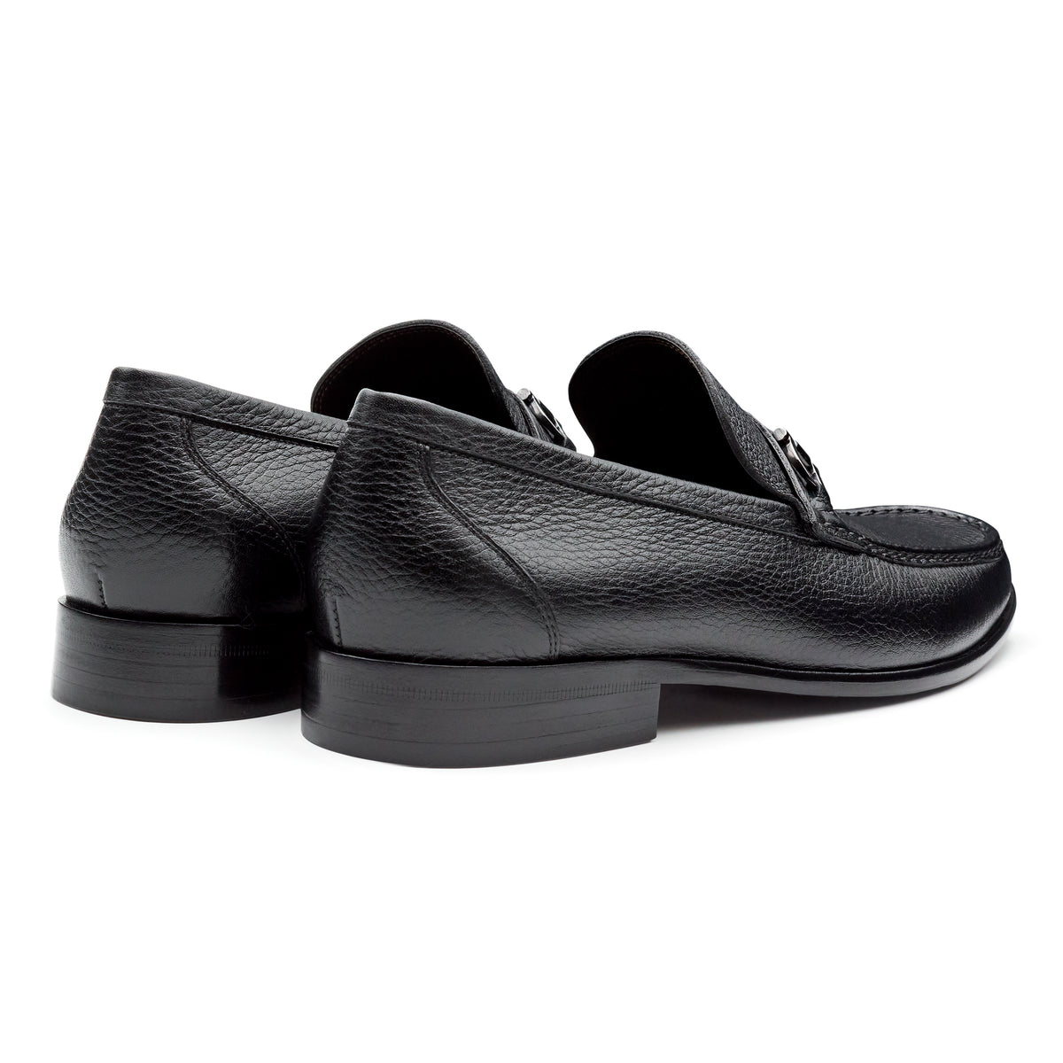 Mocasines de piel con herraje metálico para hombre (color negro)