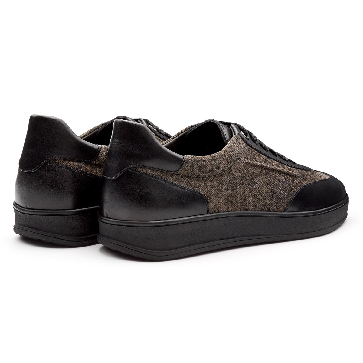 Tenis de piel y gamuza para hombre