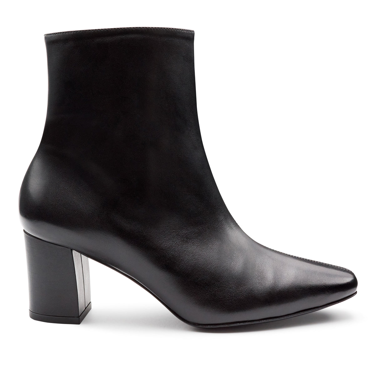 Botines de piel con punta semi cuadrada para mujer