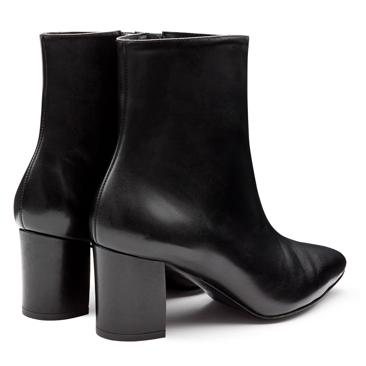 Botines de piel con punta semi cuadrada para mujer